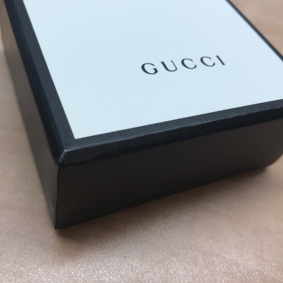 Gucci ring